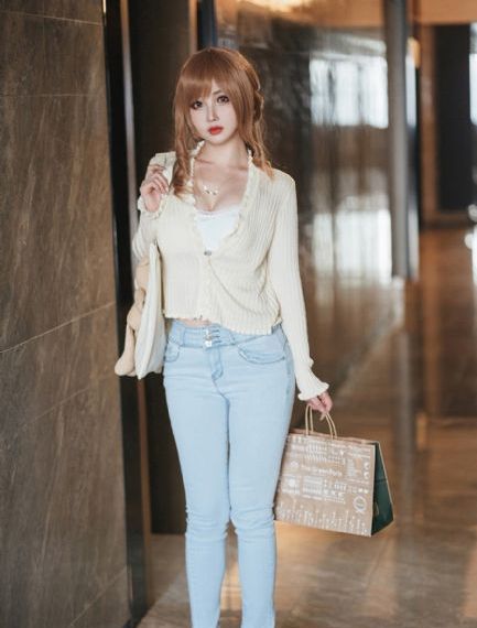 肉体女教师_1080免费观看最新